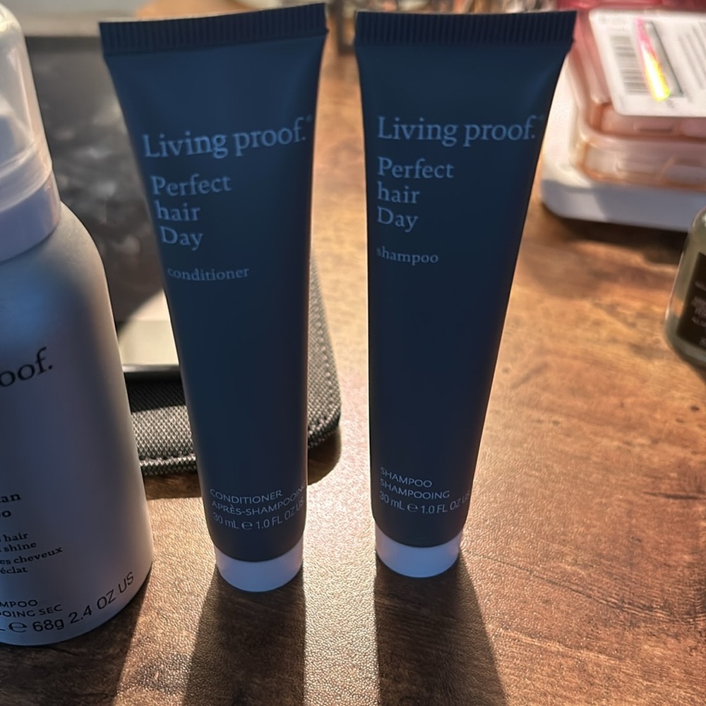 Living Proof set - Picture 4 of 4